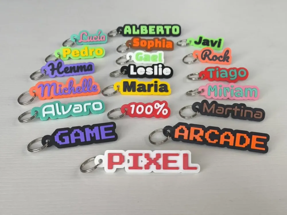 Llaveros con nombre impresos en 3D